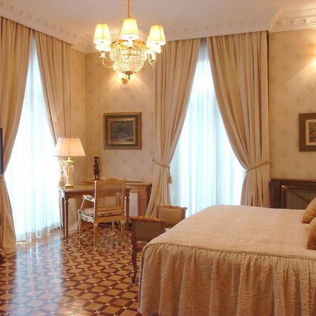 Villa Jelena Belgrad Oda fotoğraf