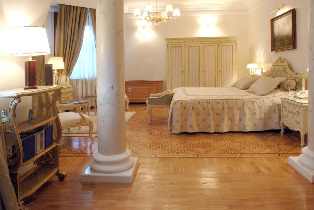 Villa Jelena Belgrad Oda fotoğraf
